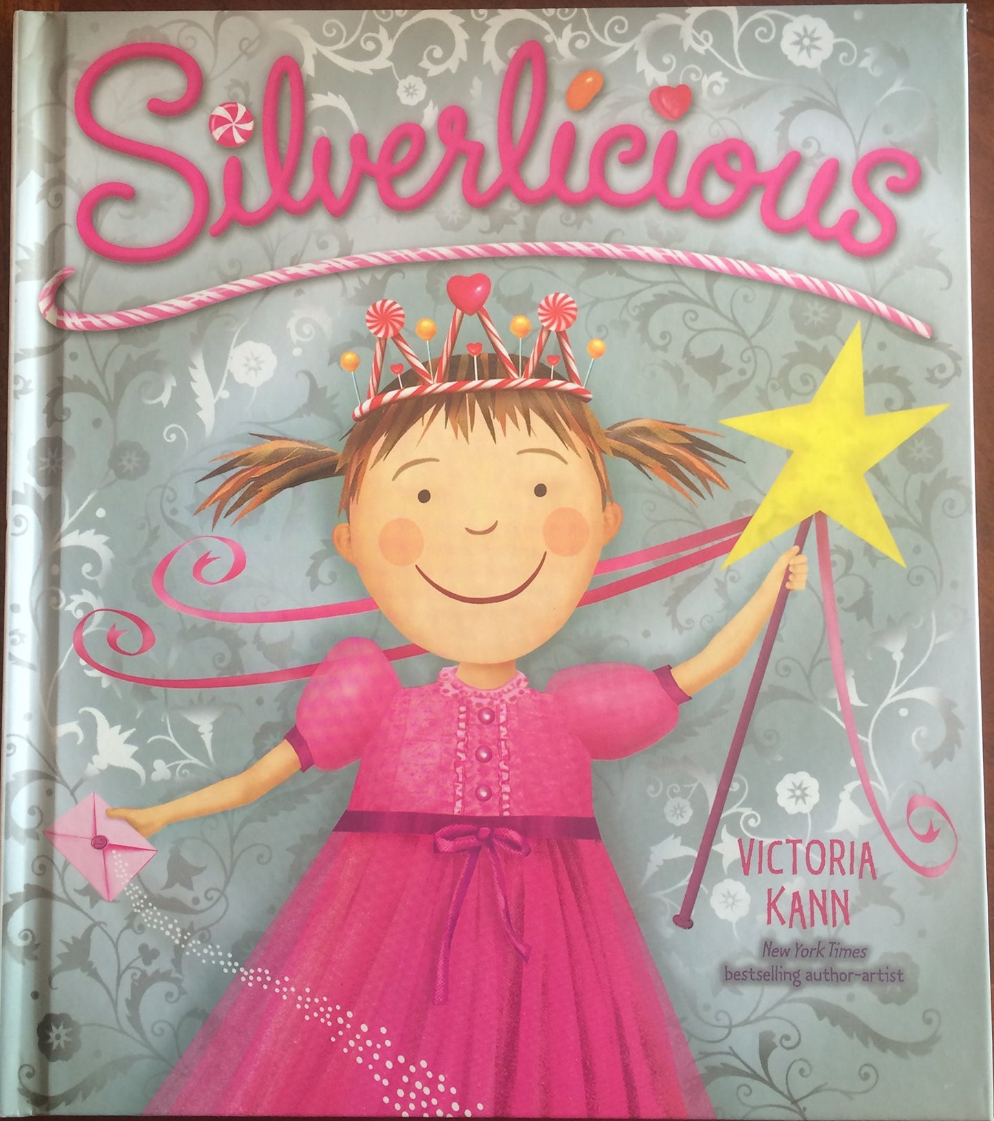 Silverlicious: A Magical Tooth Fairy Tale About Losing a Sweet Tooth and Finding True Sweetness for Kids (Ages 4-8) (Pinkalicious) The Happy Book Stack