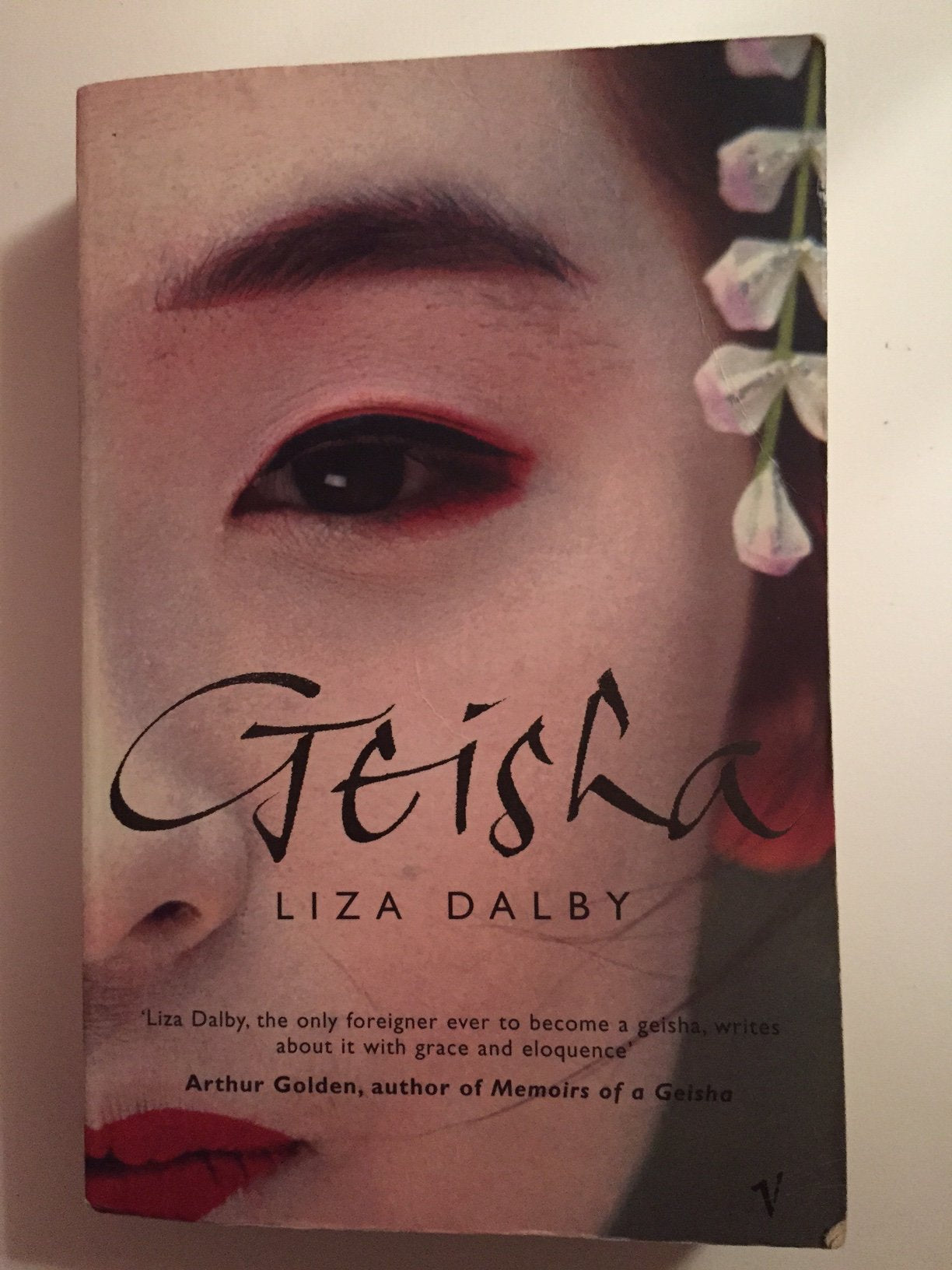 Geisha The Happy Book Stack