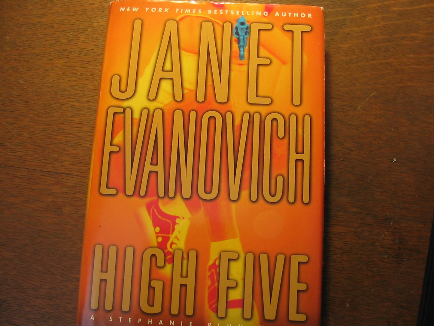 High Five (Stephanie Plum, No. 5) (Stephanie Plum Novels) The Happy Book Stack