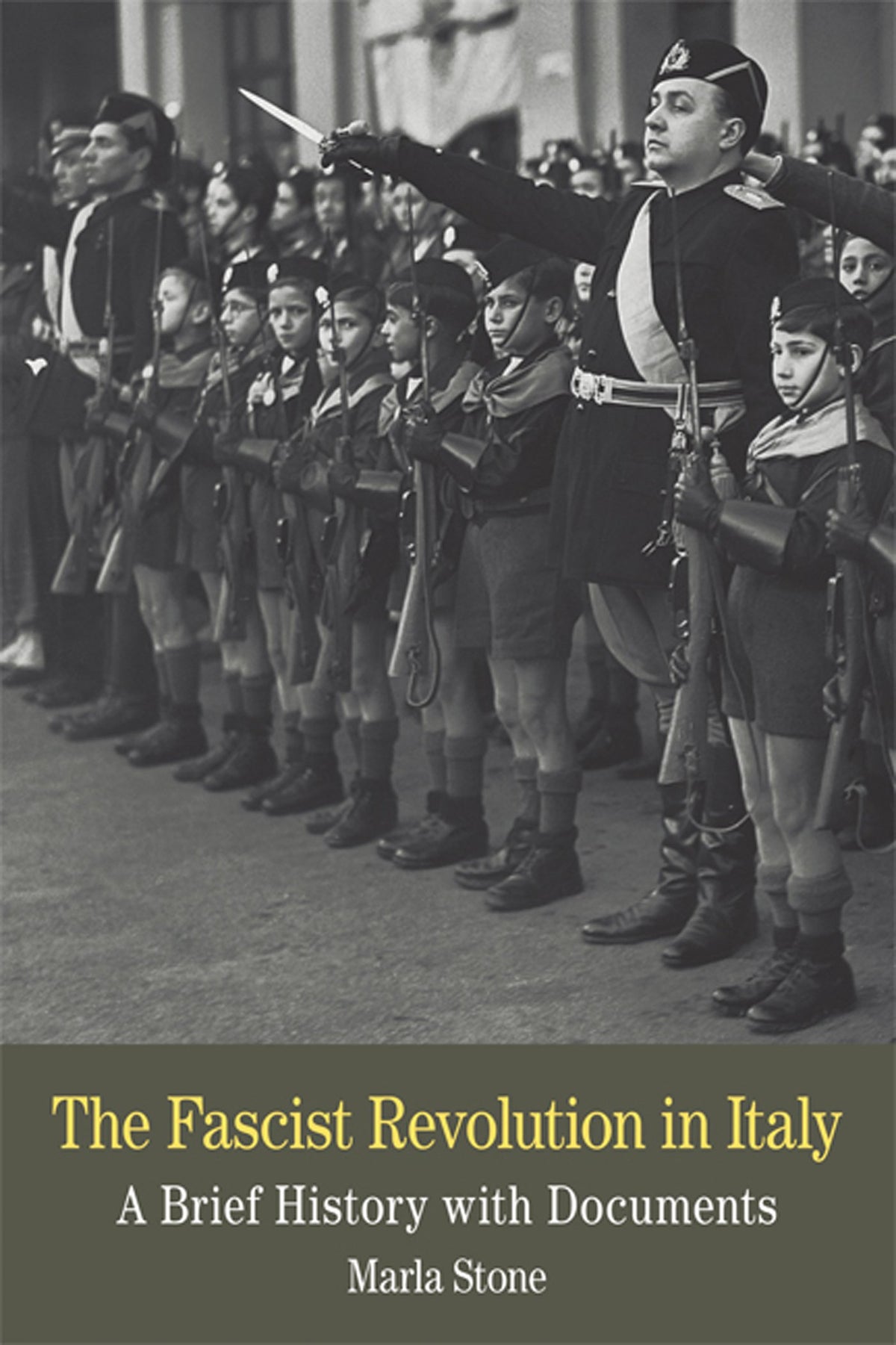 The Fascist Revolution in Italy: A Brief History with Documents (The Bedford Series in History and Cultural) The Happy Book Stack