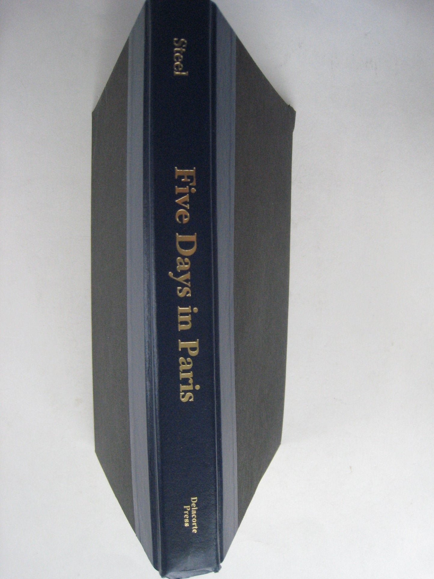 Five Days in Paris The Happy Book Stack