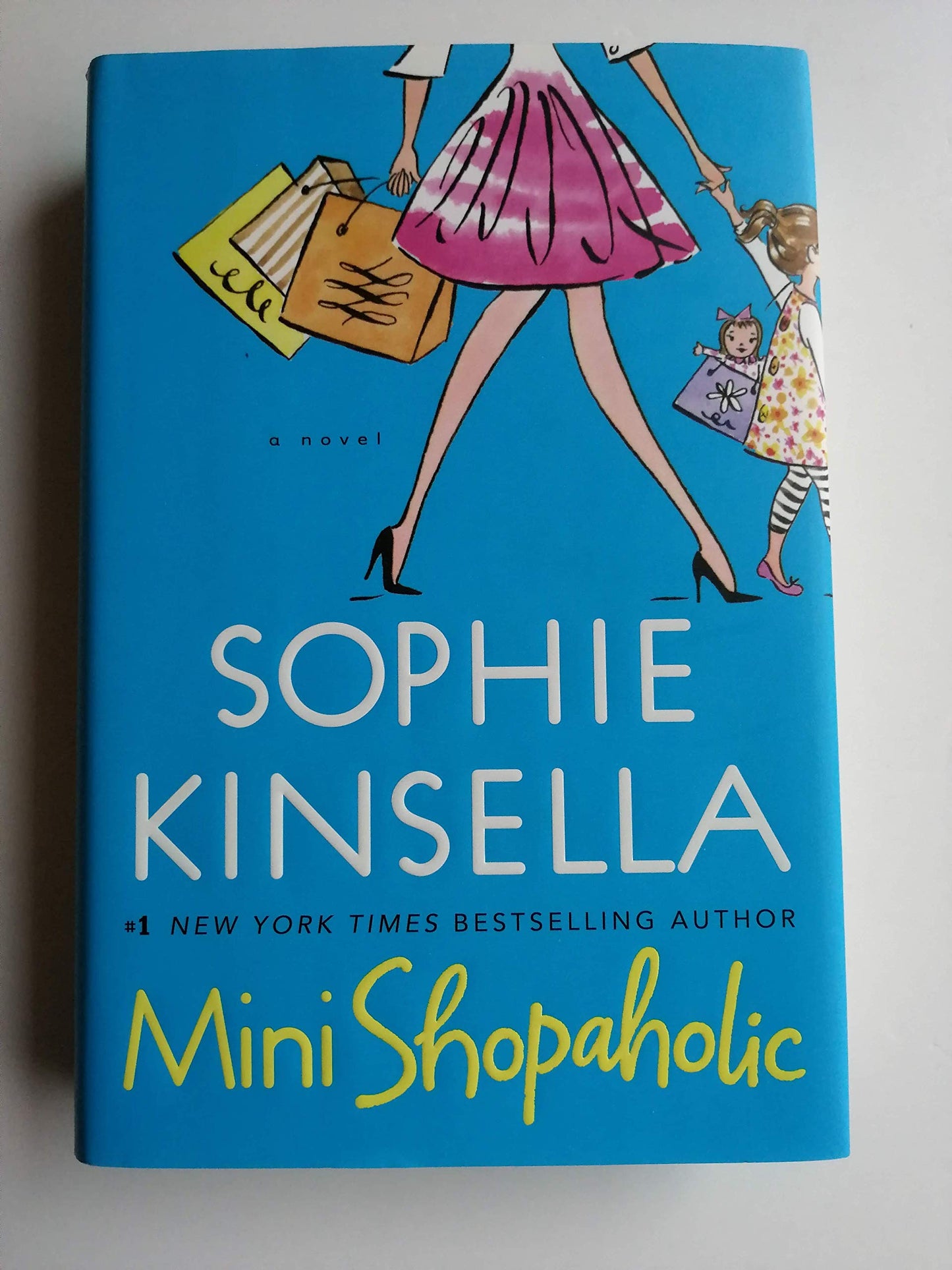 Mini Shopaholic (Shopaholic, Book 6) - 8960