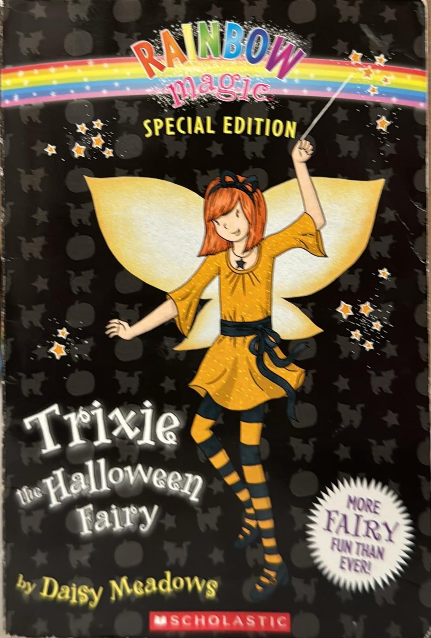 Trixie the Halloween Fairy: Rainbow Magic Special Edition The Happy Book Stack