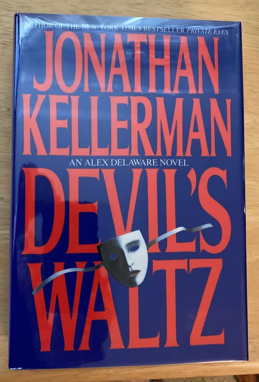 DEVIL'S WALTZ (Alex Delaware Novels) The Happy Book Stack