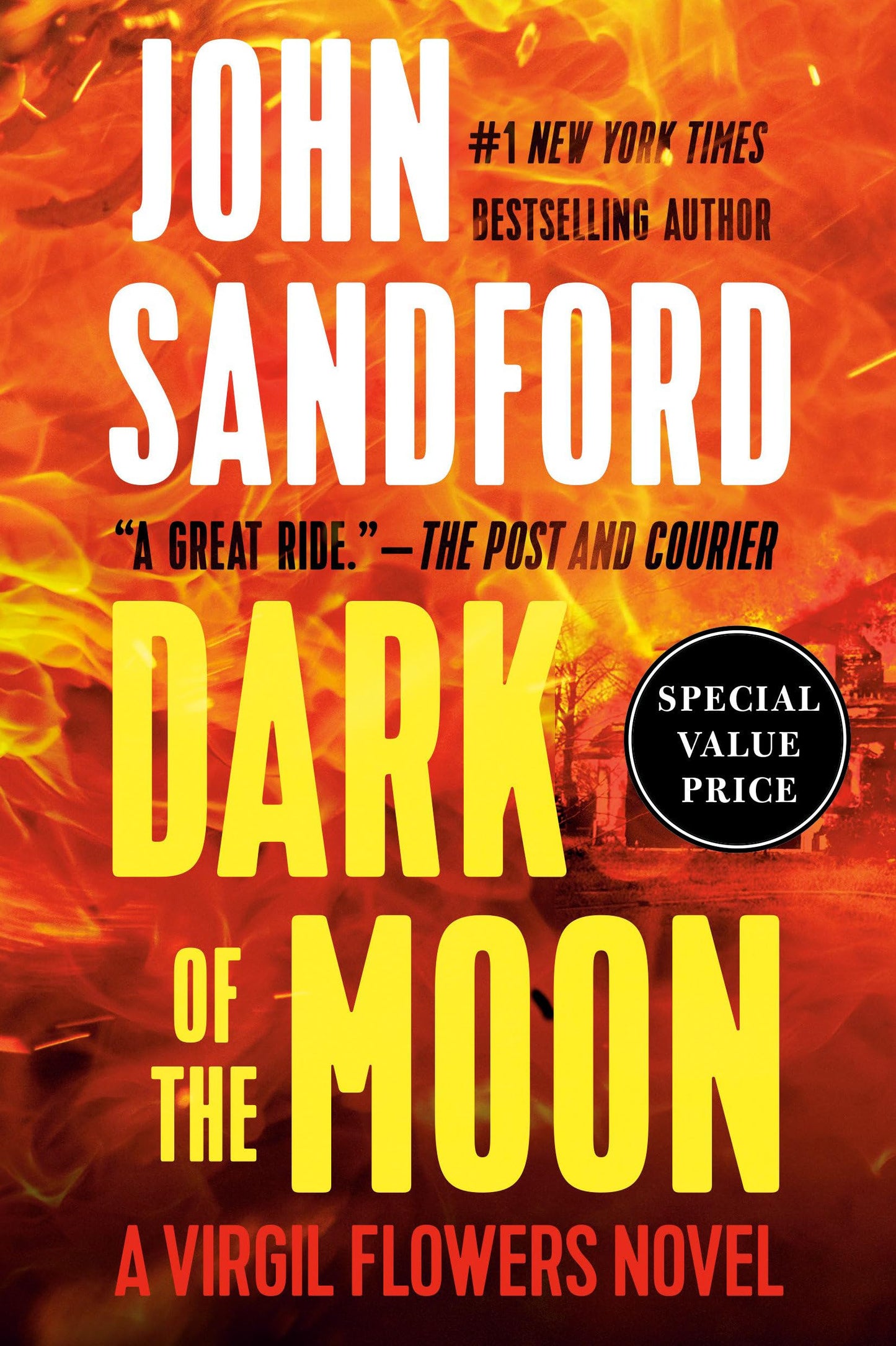 Dark of the Moon (A Virgil Flowers Novel) The Happy Book Stack