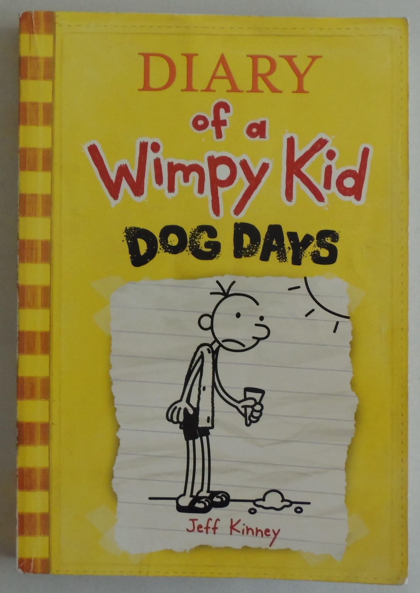 Dog Days (Diary of a Wimpy Kid) The Happy Book Stack