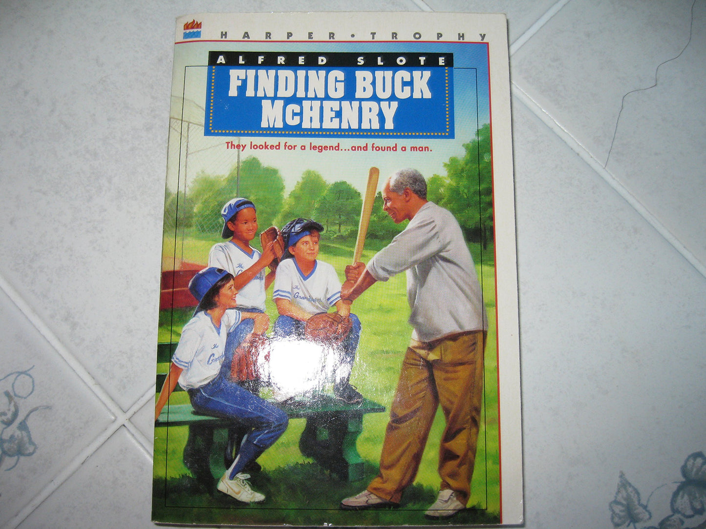 Finding Buck McHenry: An Edgar Award Finalist Mystery About Baseball and Negro Leagues History for Kids (Ages 8-12) The Happy Book Stack