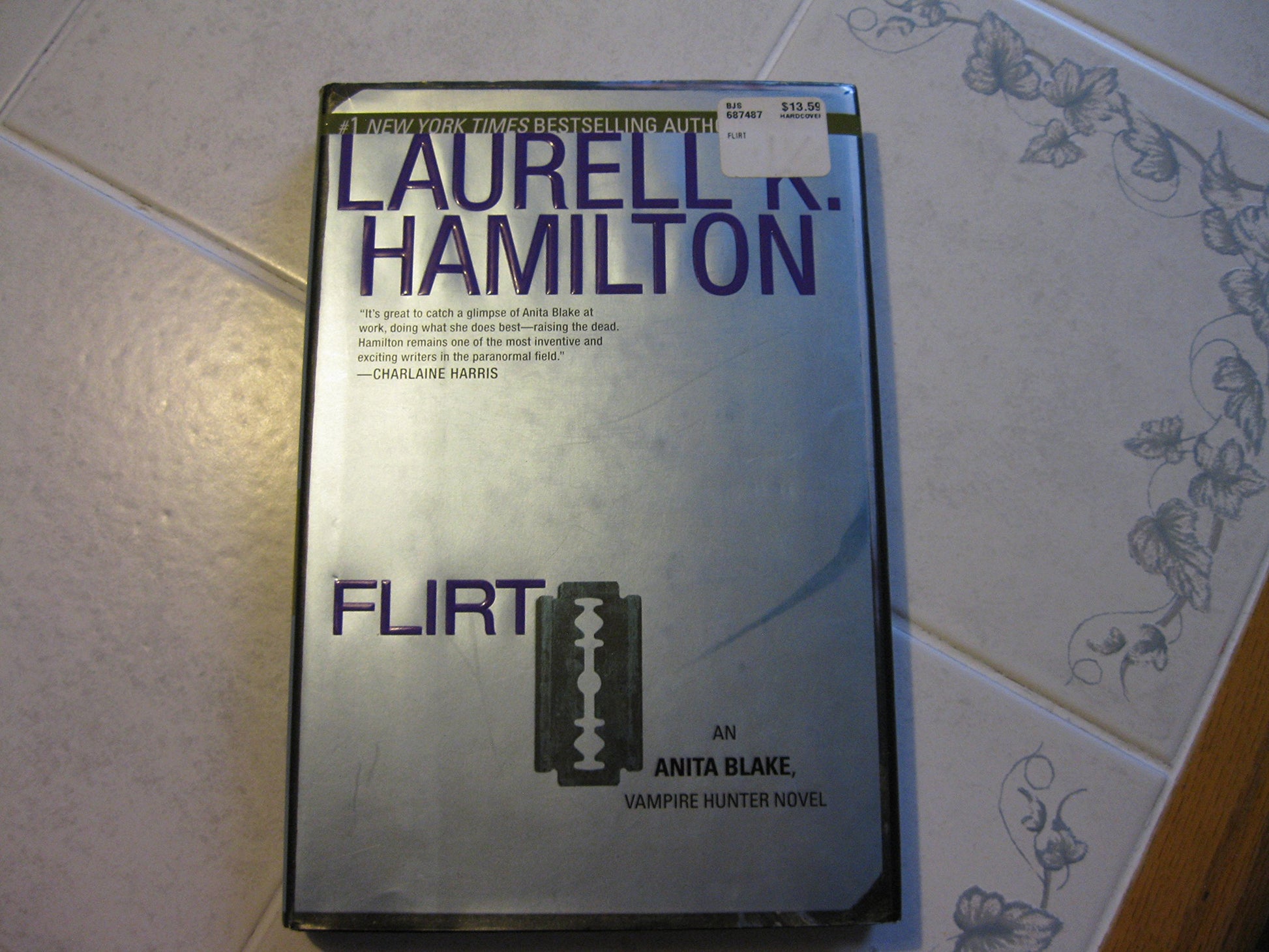 Flirt (Anita Blake, Vampire Hunter, Book 18) The Happy Book Stack