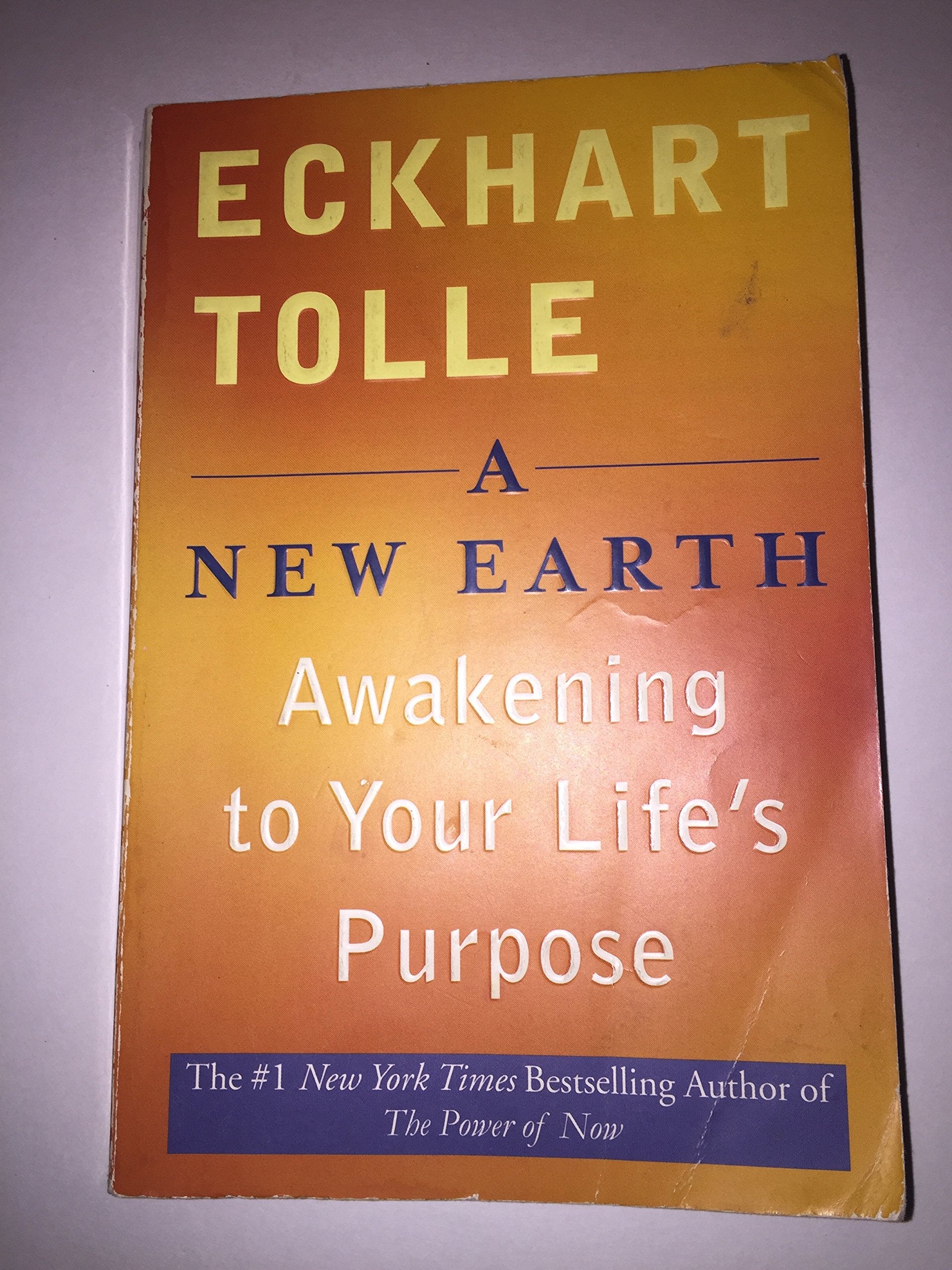 A New Earth: Awakening to Your Life's Purpose The Happy Book Stack