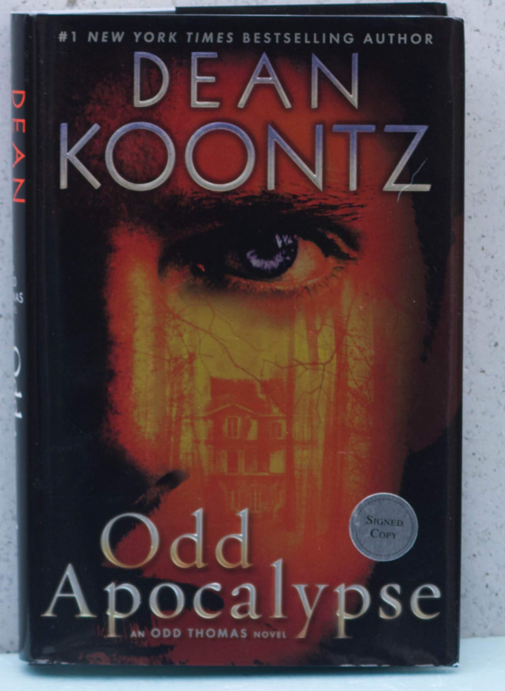 Odd Apocalypse: An Odd Thomas Novel The Happy Book Stack