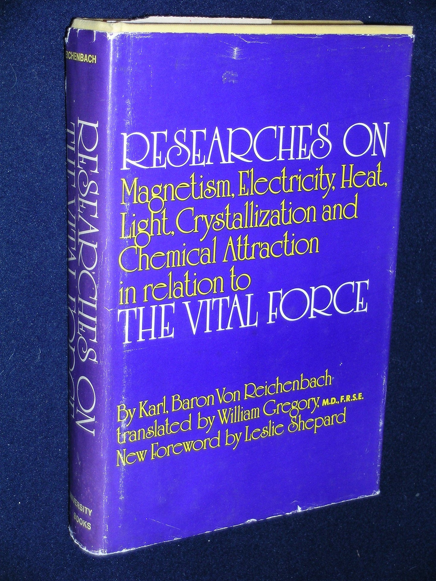 Researches on magnetism, electricity, heat, light, crystallization, and chemical attraction in their relations to the vital force - 3071