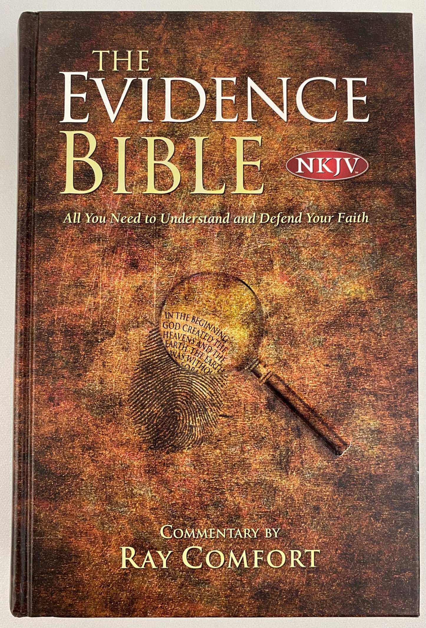NKJV Complete Evidence Study Bible: All You Need to Understand and Defend Your Faith The Happy Book Stack