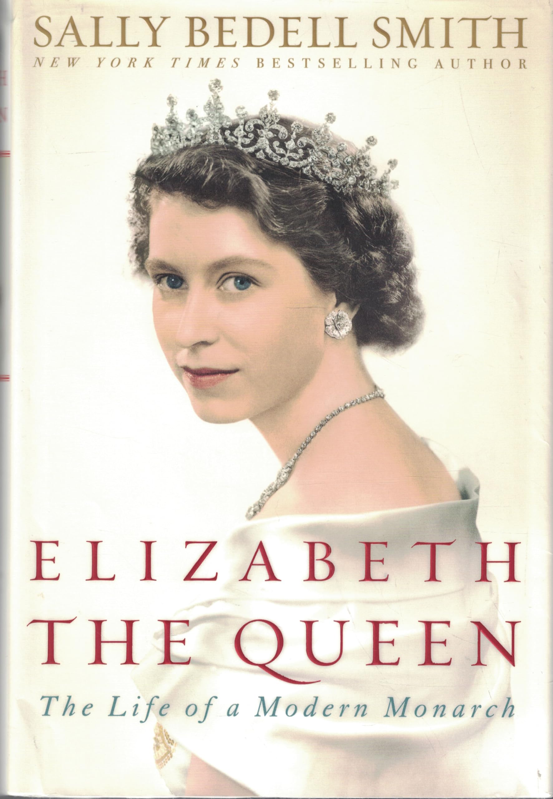Elizabeth the Queen: The Life of a Modern Monarch The Happy Book Stack
