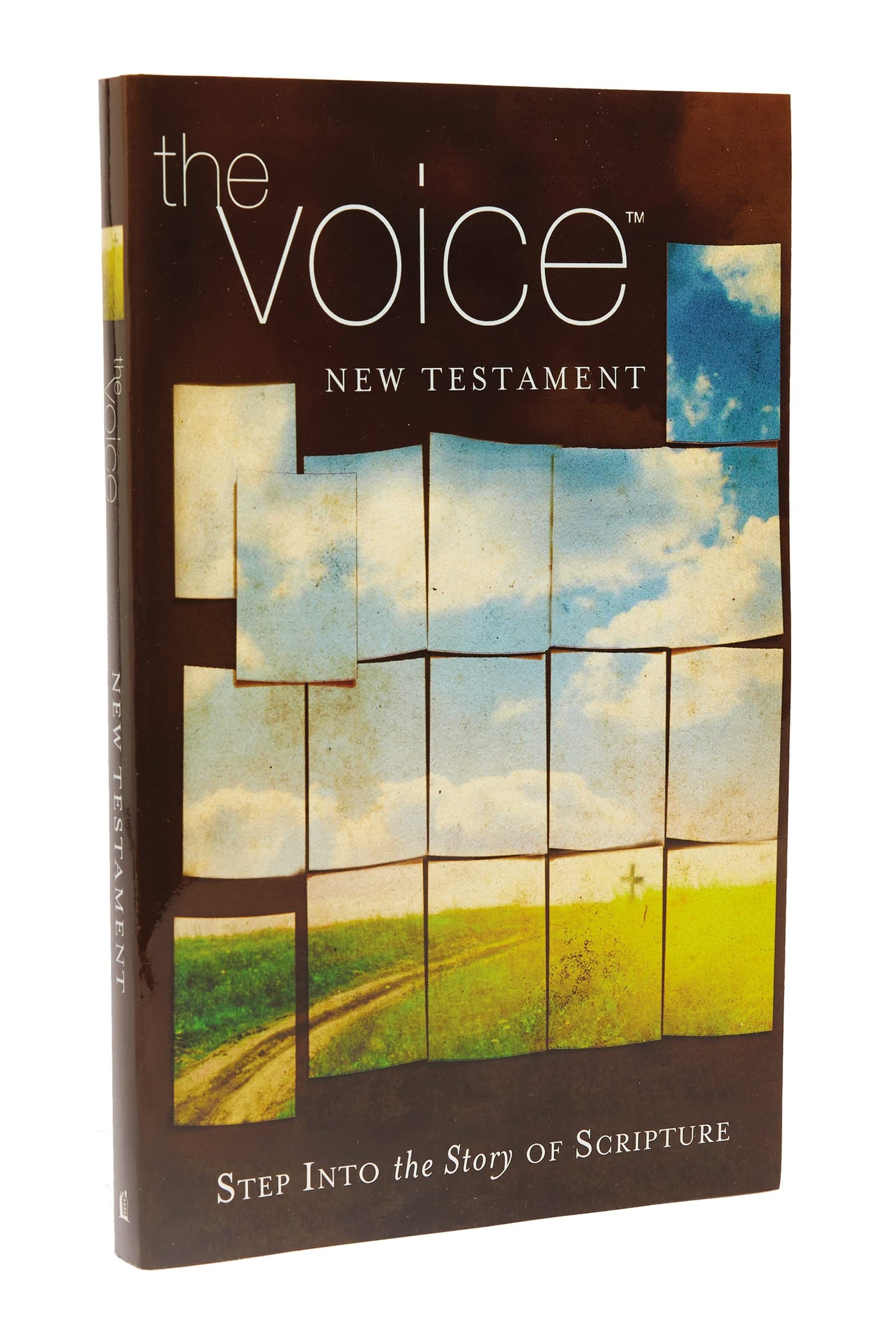 The Voice New Testament, Paperback: Step Into the Story of Scripture The Happy Book Stack