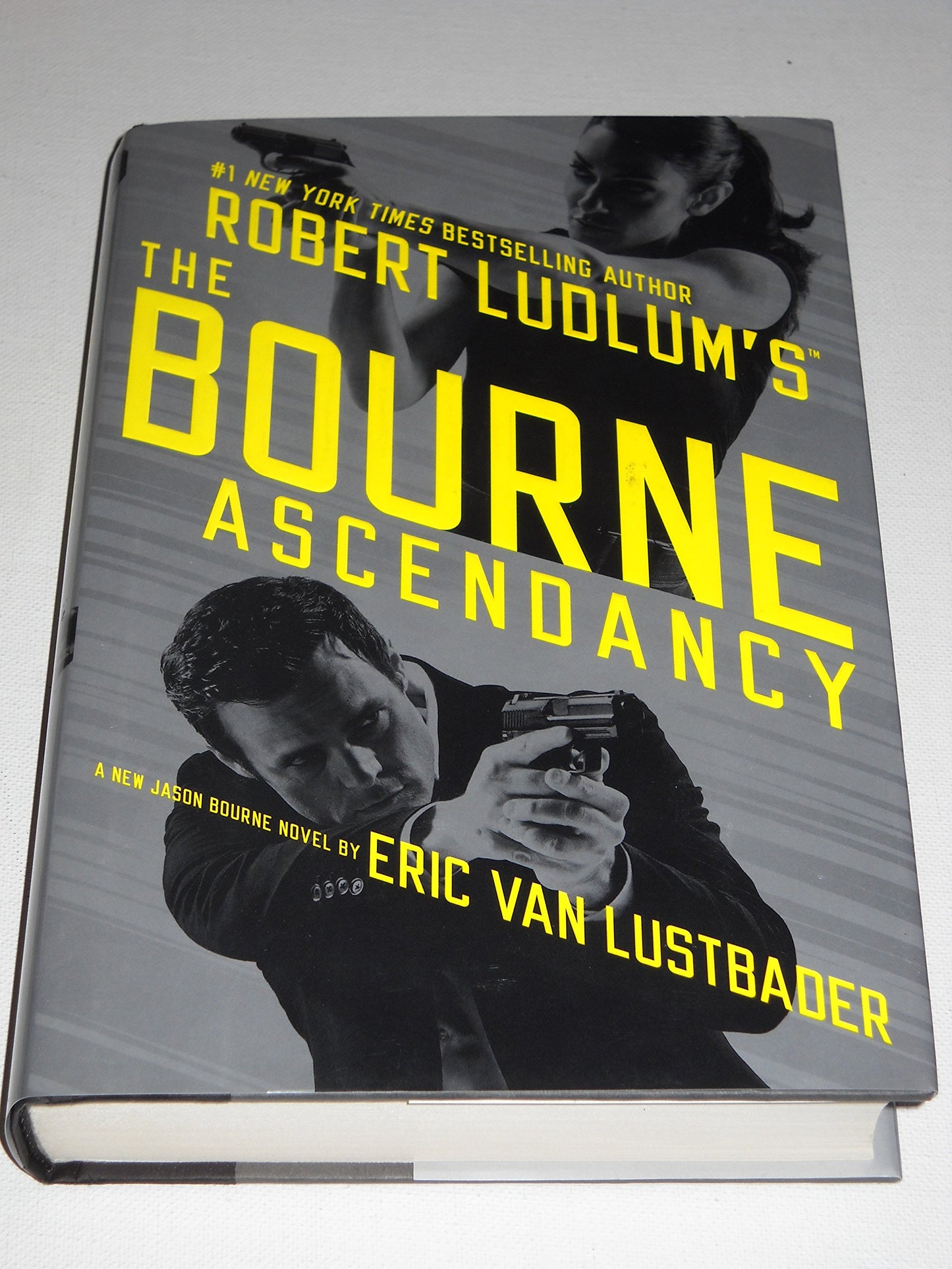 Robert Ludlum's (TM) The Bourne Ascendancy (Jason Bourne Series, 12) The Happy Book Stack
