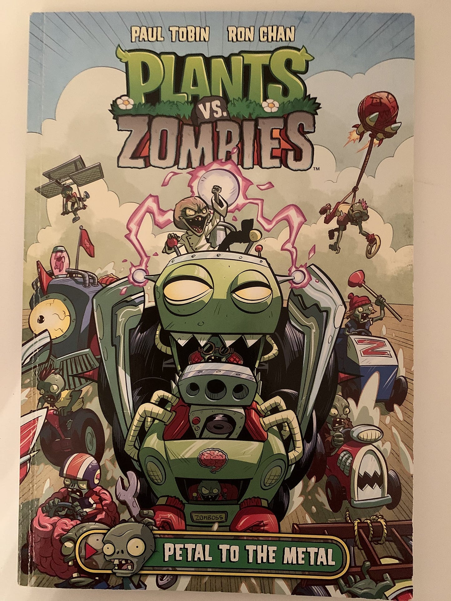 Plants vs. Zombies Volume 5: Petal to the Metal [Juvenile Fiction Graphic Novel] The Happy Book Stack