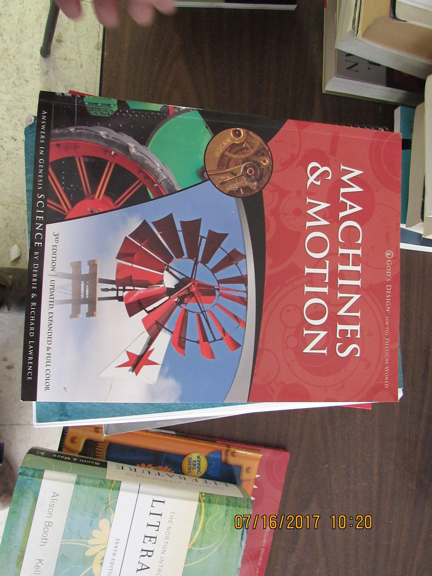 God's Design for the Physical World: Machines and Motion (God's Design Series) The Happy Book Stack