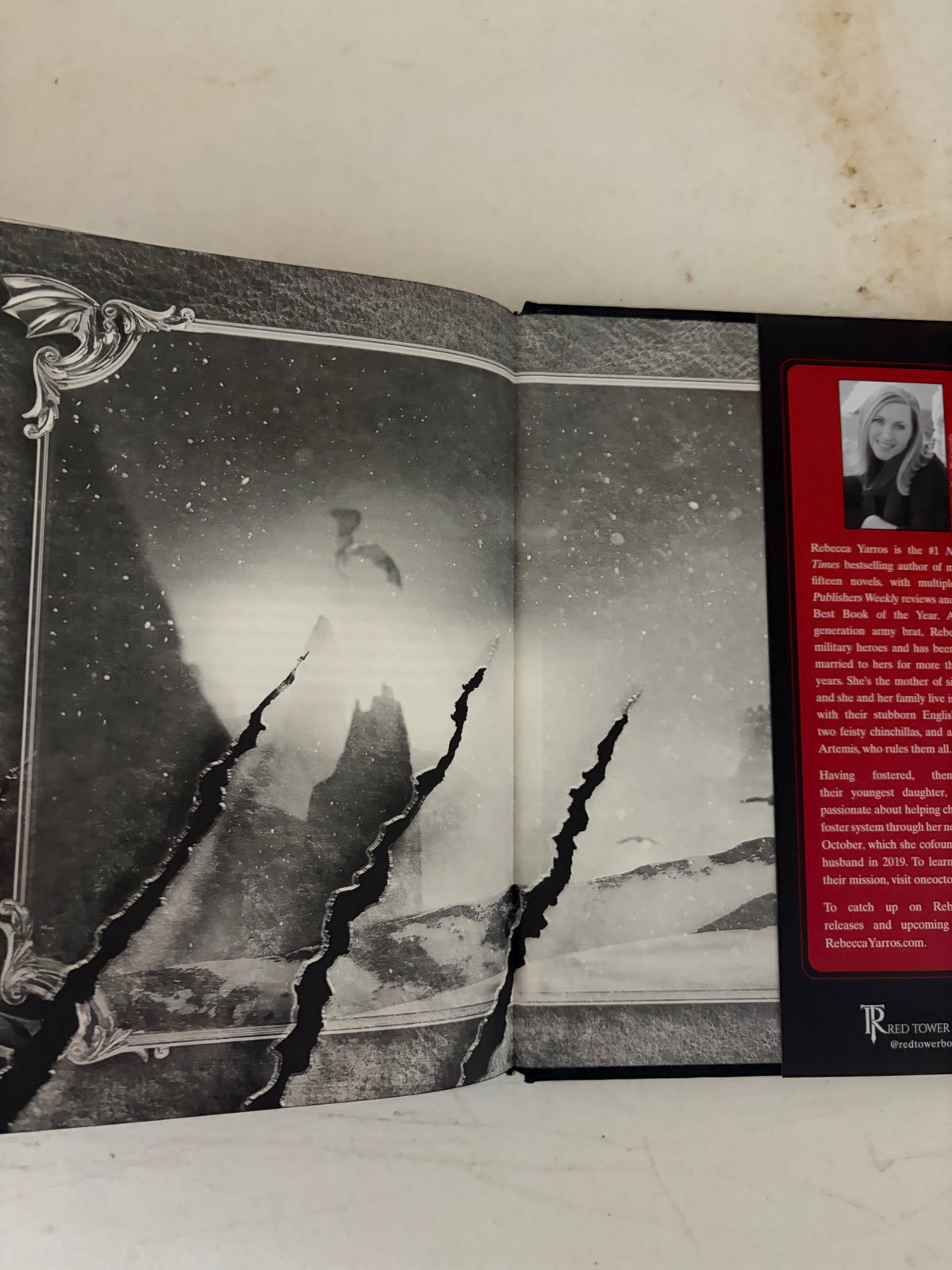 Fourth Wing by Rebecca Yarros – Exclusive Holiday Edition Hardcover with Bonus Content (Empyrean #1) Red Tower Books